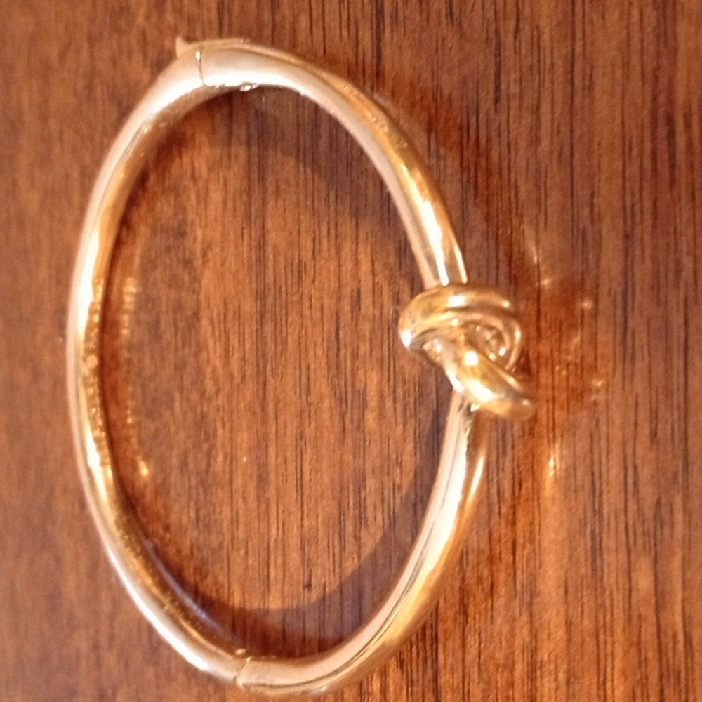 Kate Spade Sailor's knot bangle